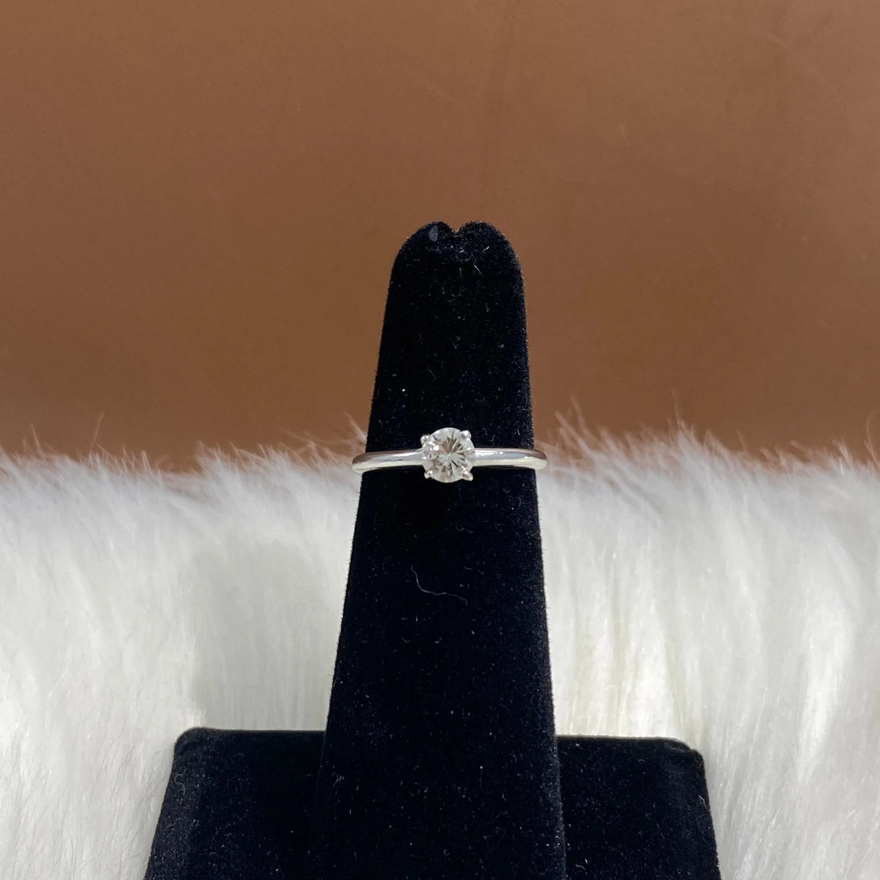 14K White Gold Diamond Fashion Engagement Ring Ct Dia / 1.7gr / Size 4