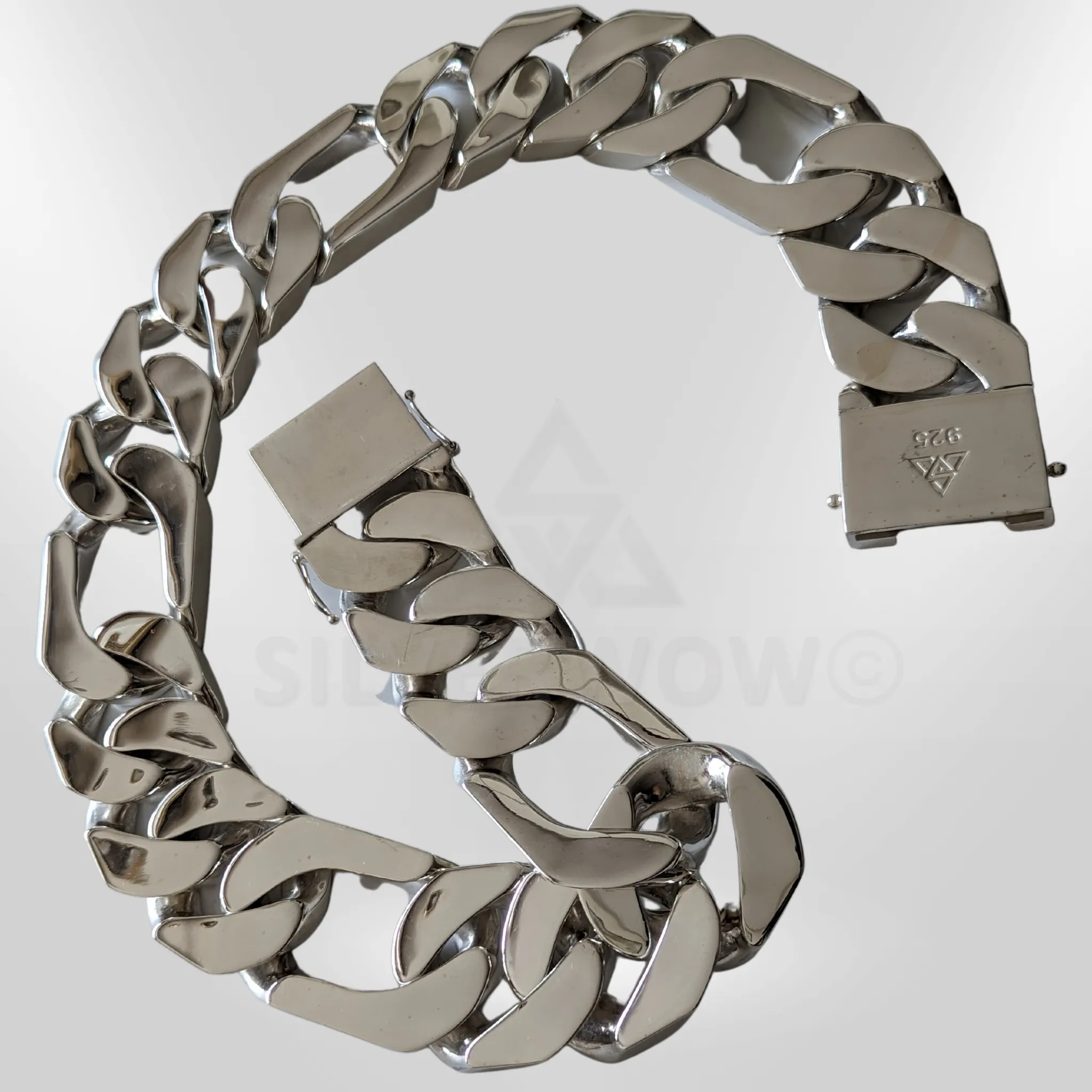 40mm Figaro Link Necklace