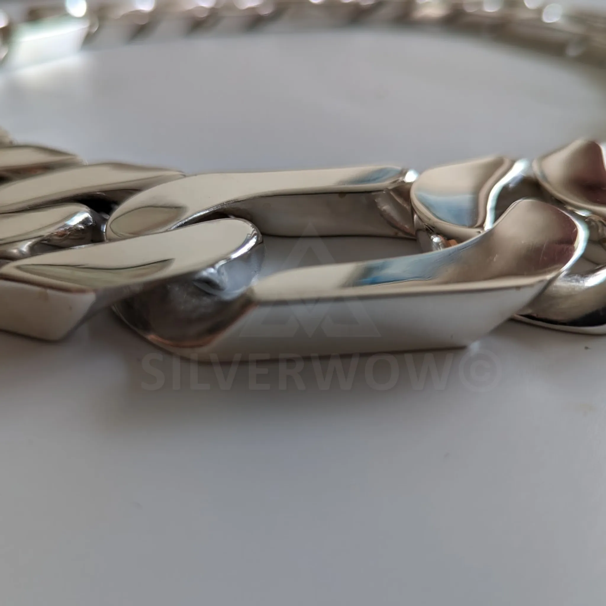 40mm Figaro Link Necklace