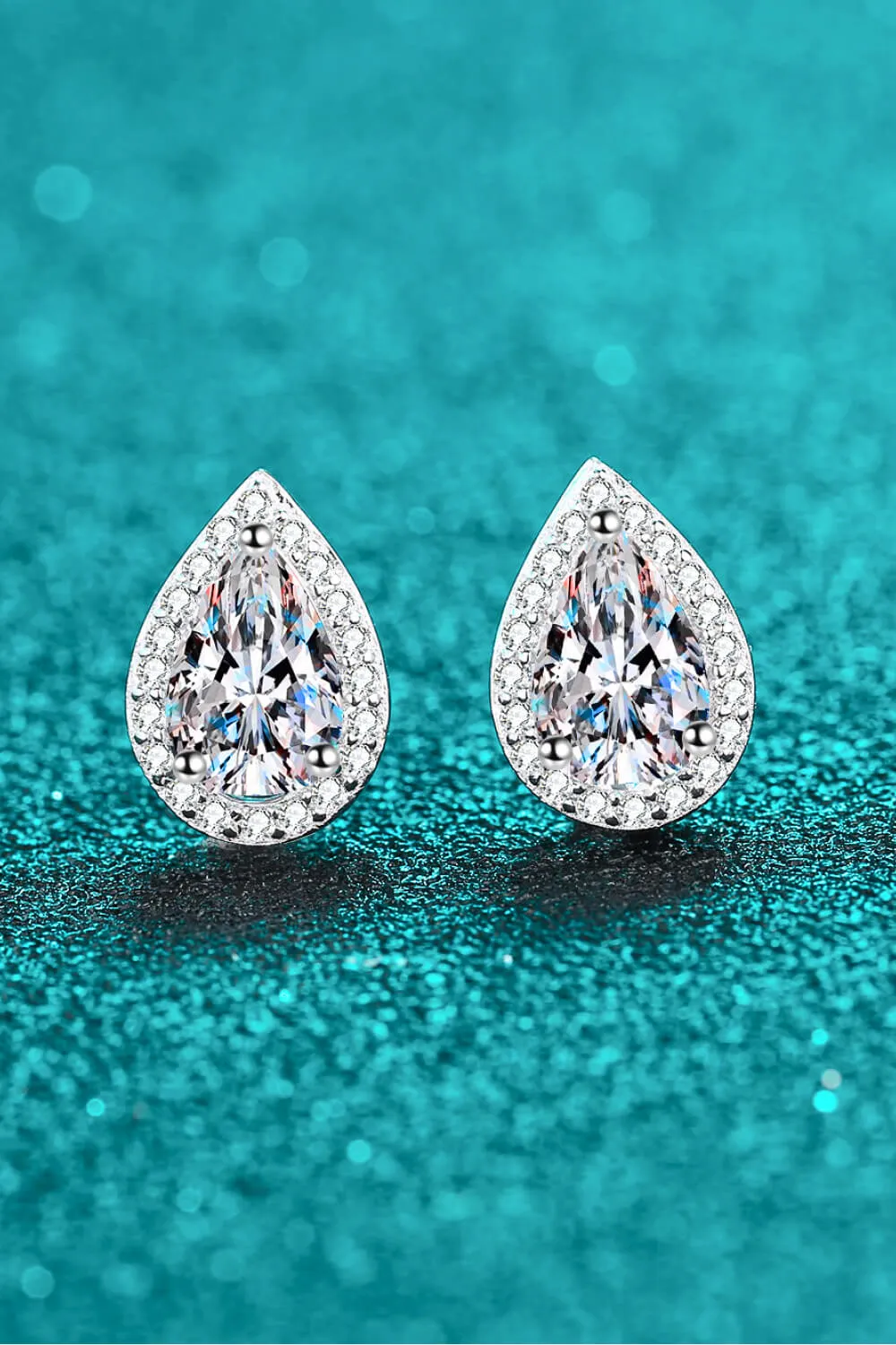 *APP EXCLUSIVE* Moissanite Teardrop Stud Earrings