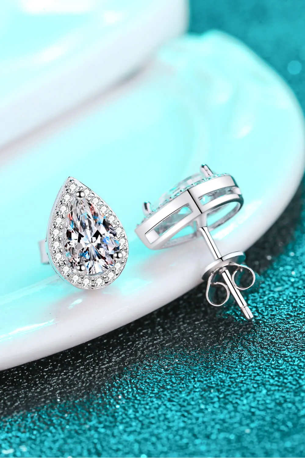 *APP EXCLUSIVE* Moissanite Teardrop Stud Earrings