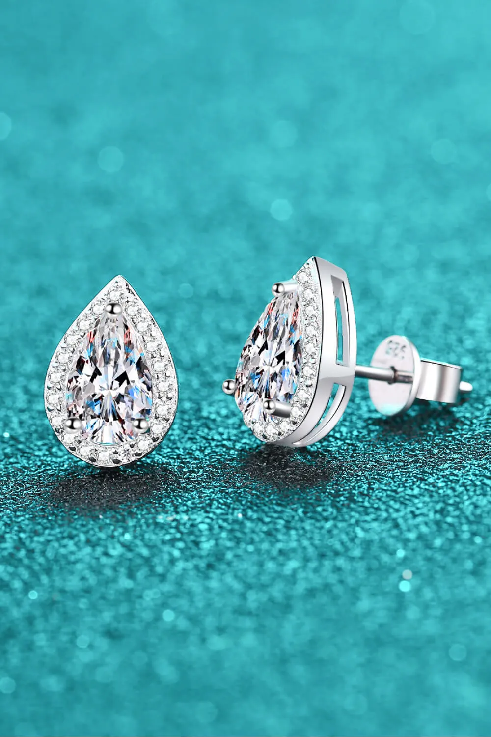 *APP EXCLUSIVE* Moissanite Teardrop Stud Earrings
