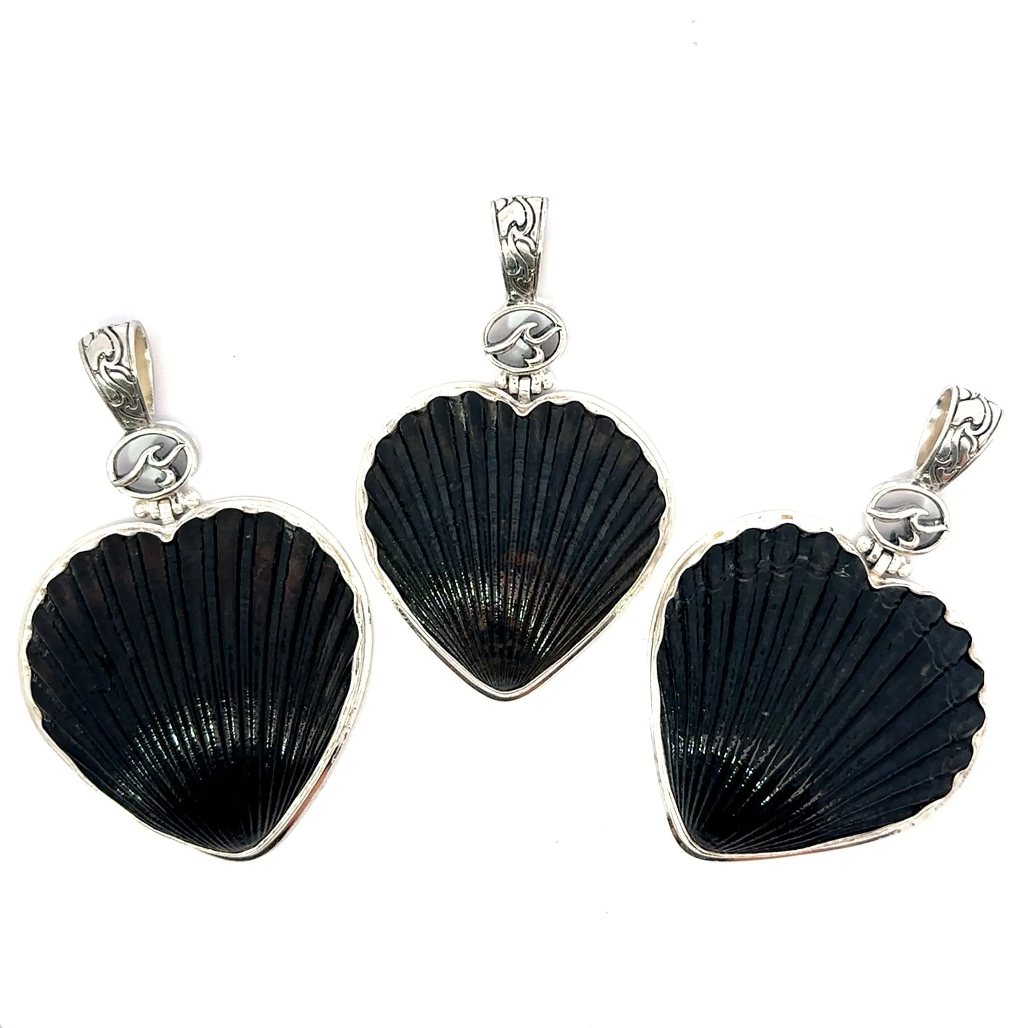 Black Scallop Heart Shaped Pendant