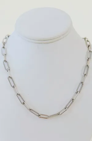 BRENDA GRANDS SILVER TWISTED LINK NECKLACE