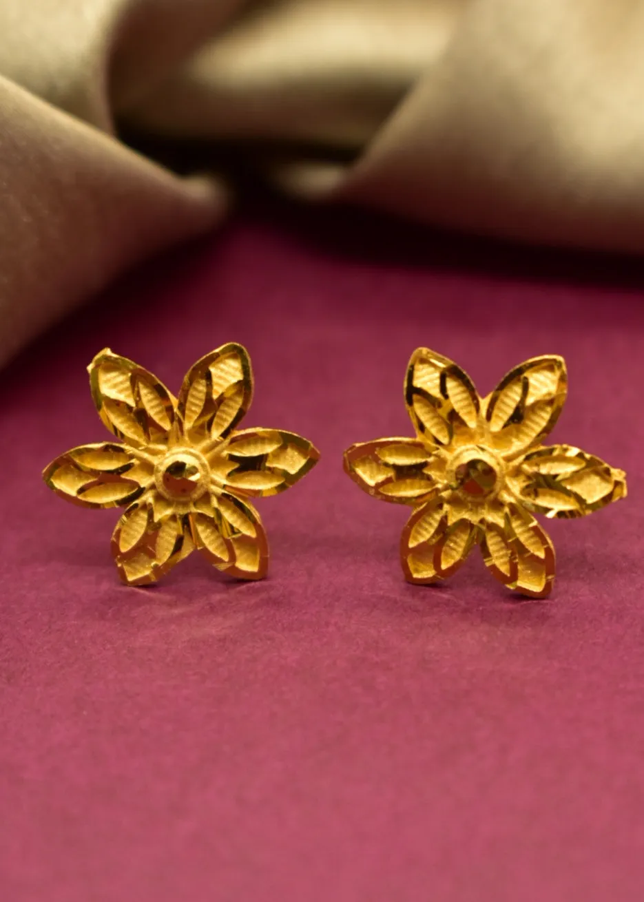 EXCLUSIVE DESIGNER STUDS EARRINGS