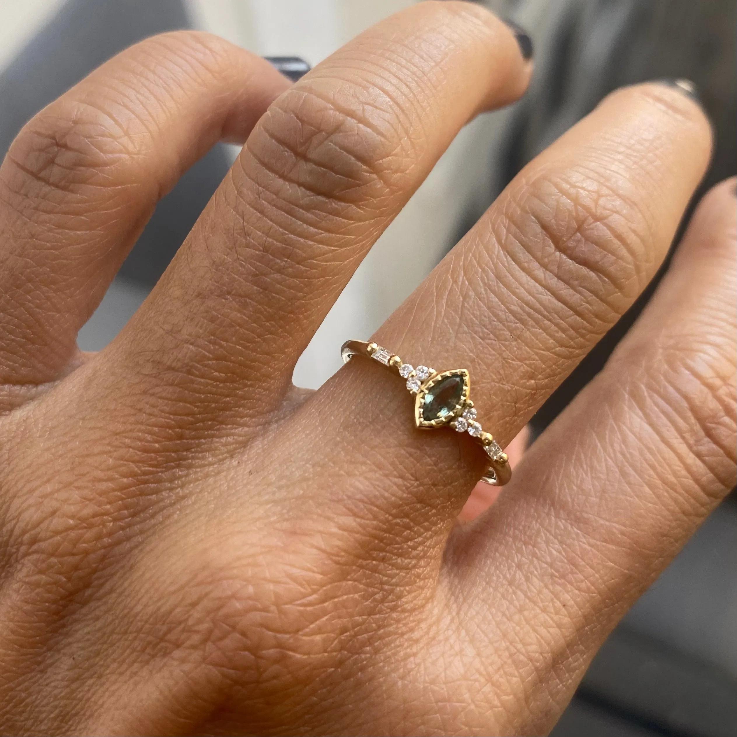 Green Sapphire Marquise Poeme Ring