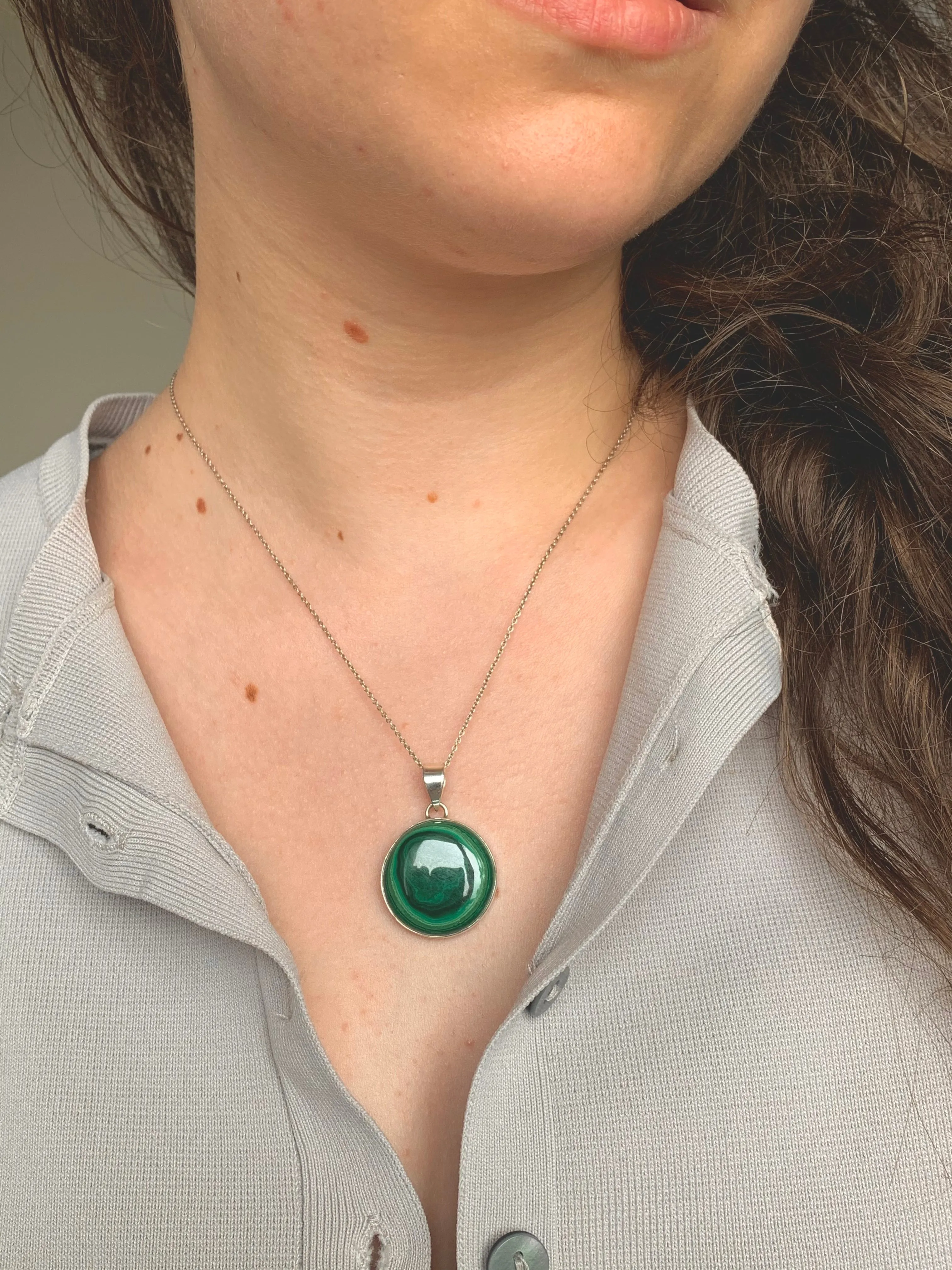 Malachite Akoni Pendant - Reg. Round
