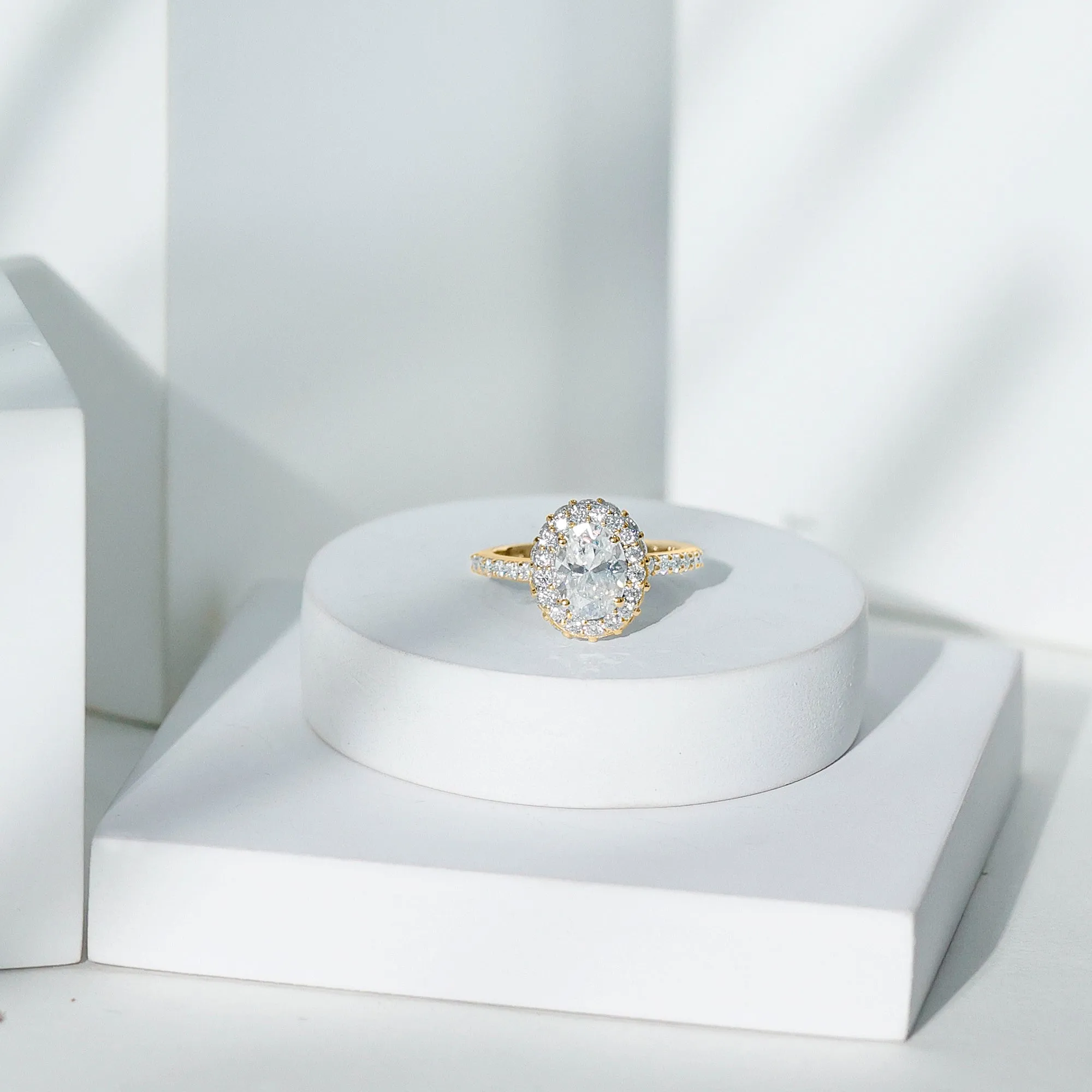 Oval Shape Moissanite Classic Engagement Ring with Halo