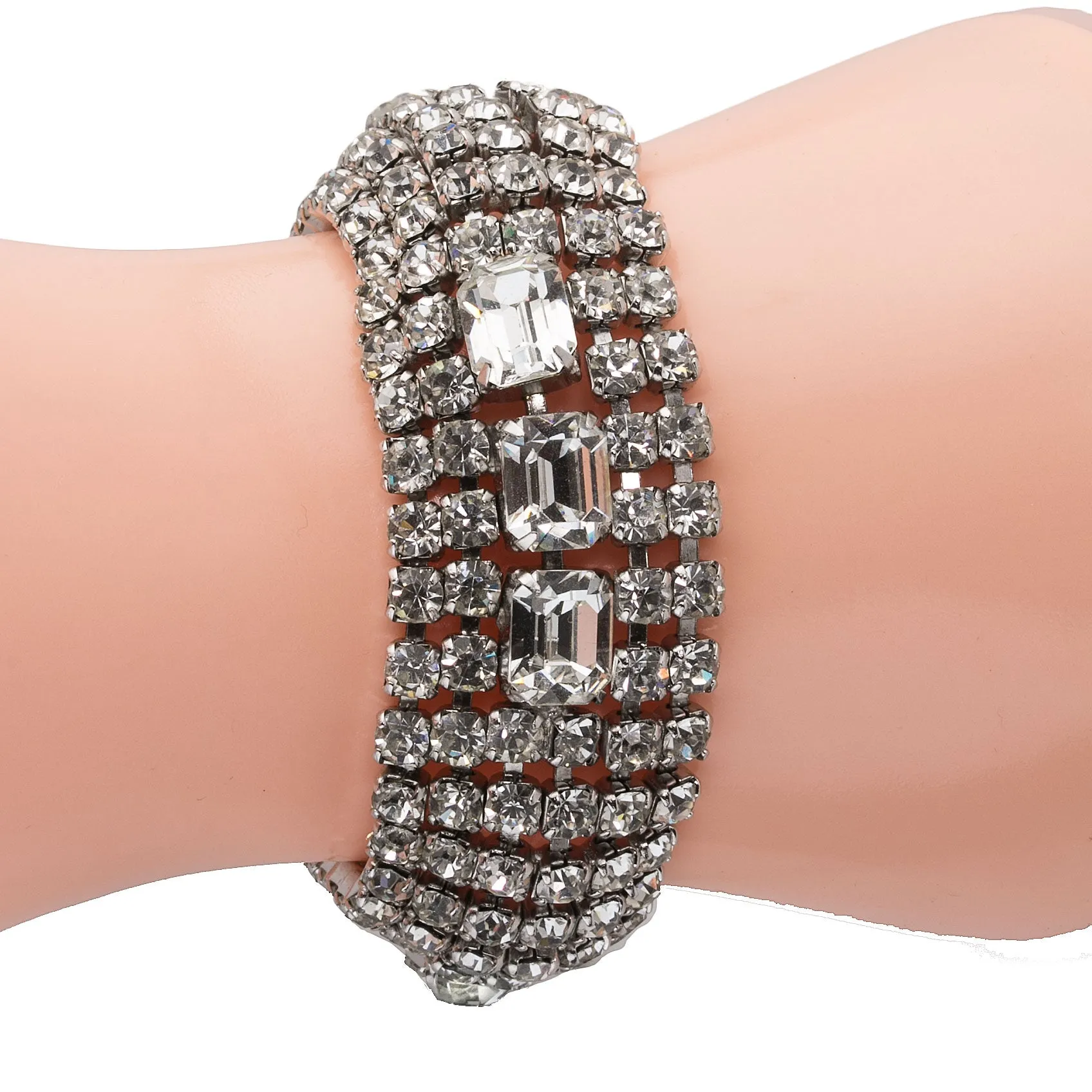 Rhinestone Bracelet, Weiss, circa 1950s-60s. j-brcs651