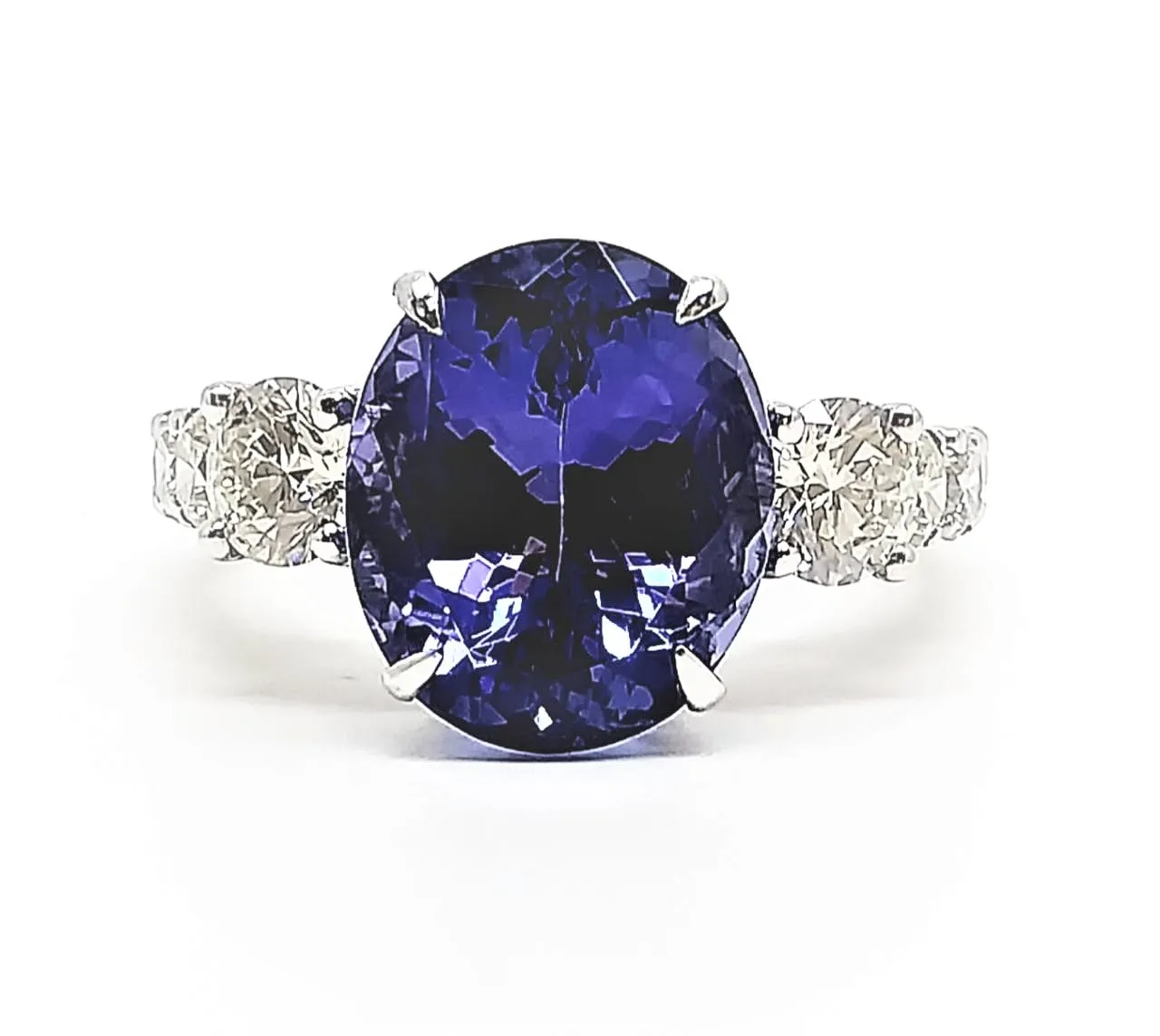 TANZANITE AND DIAMOND QUEEN RING IN 14K WHITE GOLD AD NO.2152