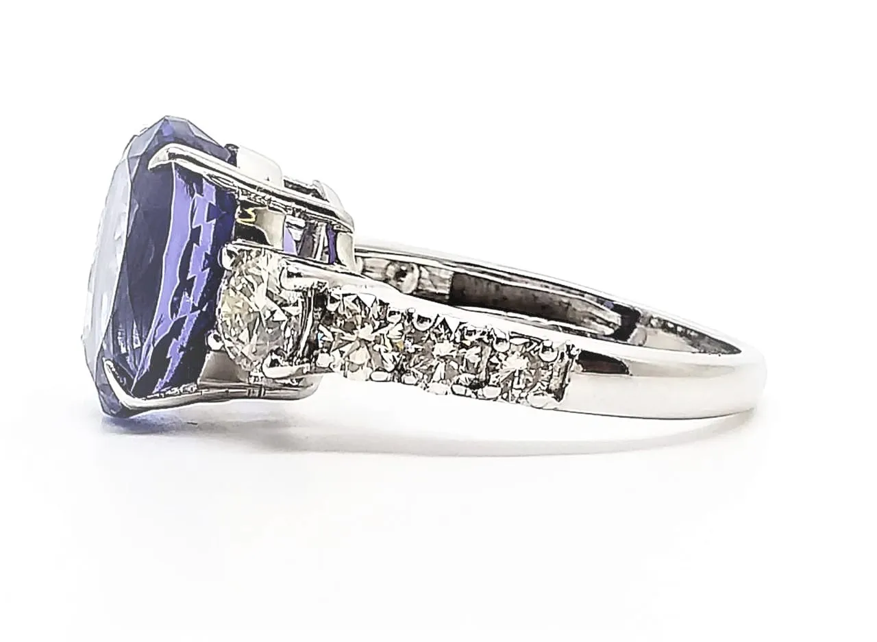 TANZANITE AND DIAMOND QUEEN RING IN 14K WHITE GOLD AD NO.2152