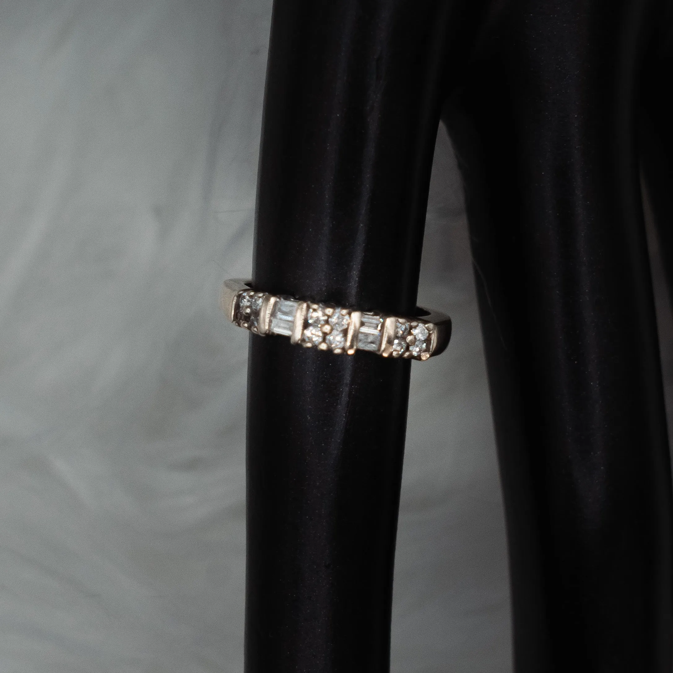 Women Engagement Ring 14K Yellow Gold With Diamonds / 3.4gr / Size 4.5