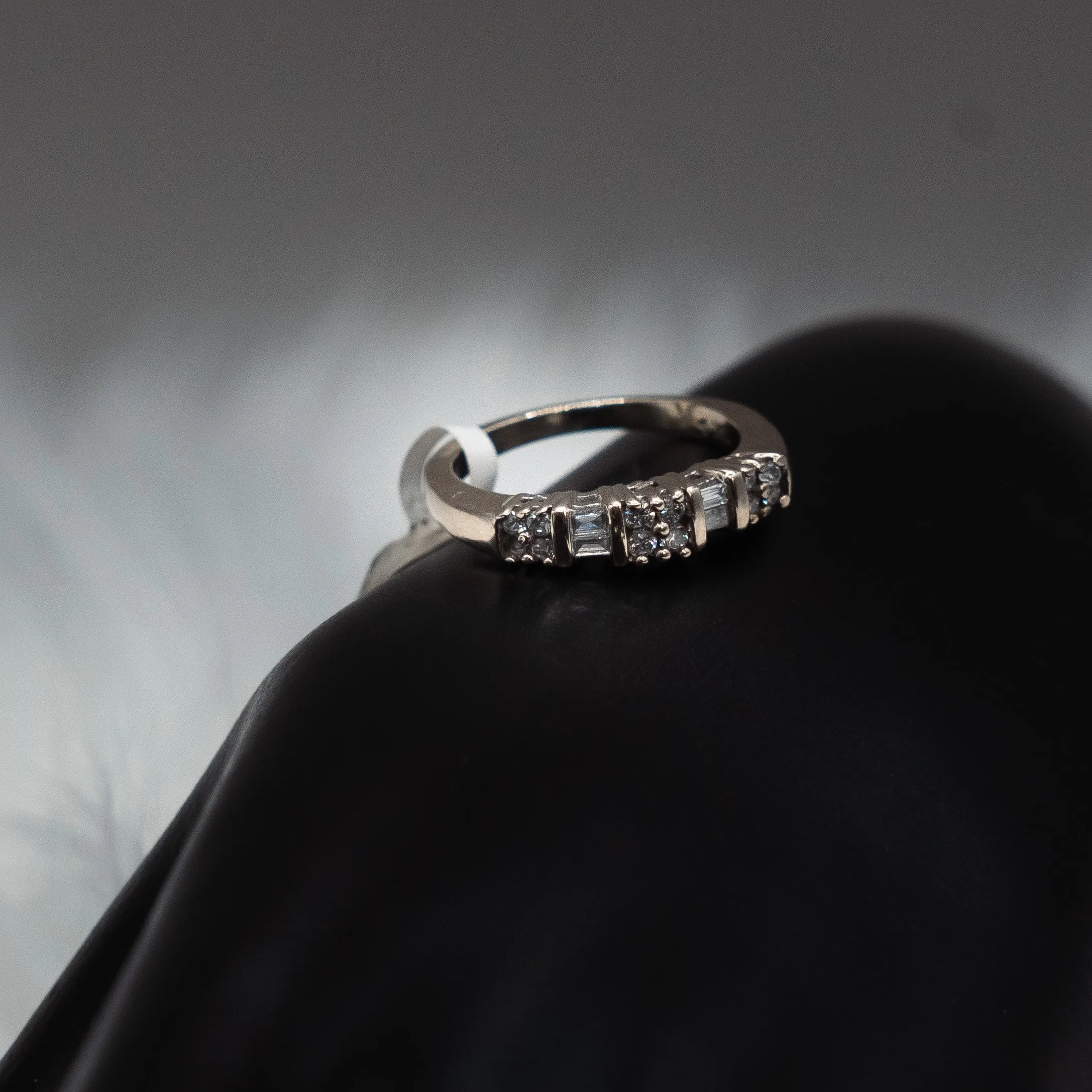 Women Engagement Ring 14K Yellow Gold With Diamonds / 3.4gr / Size 4.5